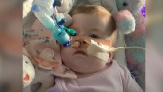 Una beba inglesa con una patología incurable iba a ser desconectada e Italia le dio la nacionalidad para evitarlo