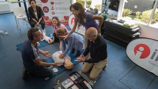 La AFA se capacita en RCP para saber actuar en situaciones de emergencia cardíaca