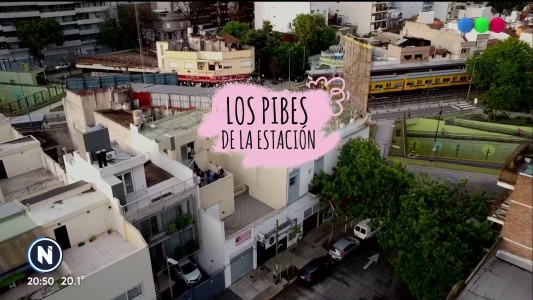 Los pibes de la estación