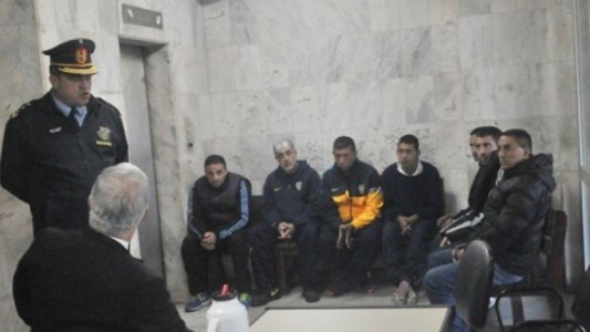 Expulsaron a los barras de Boca detenidos en Paraguay