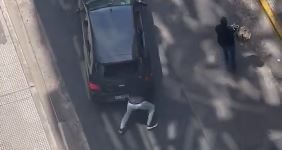 Violenta salidera bancaria en Microcentro: motochorros se robaron tres millones de pesos