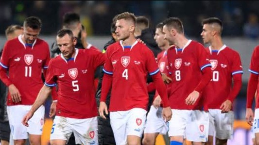 Clasificación a la Eurocopa: expulsaron a de la selección checa a tres jugadores sorprendidos en un boliche