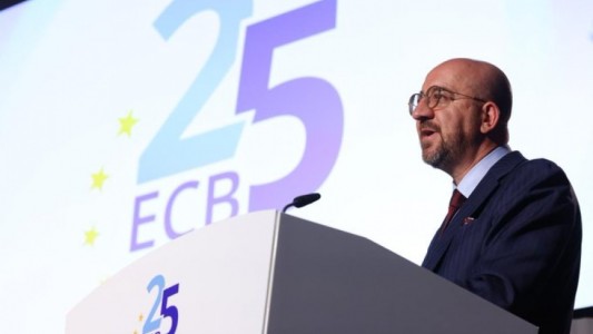 La UE felicitó a Milei y se mostró confiada en que habrá continuidad de la cooperación