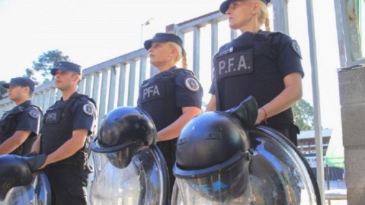 La Policía Federal se hizo cargo de la custodia a Javier Milei