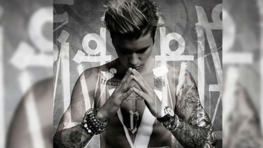 Esta es la tapa del disco de Justin Bieber que fue censurada en Medio Oriente