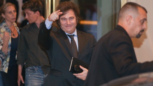 Del fervor por Karina Milei a la esperanza de "un cambio": los días de LLA en el Hotel Libertador