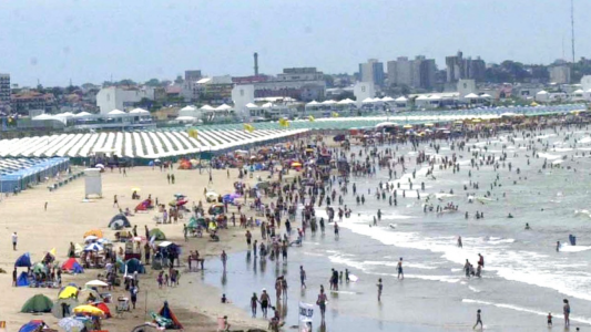 Punta Mogotes: se anotaron más de 60.000 personas para el sorteo de 90 carpas gratuitas durante un mes