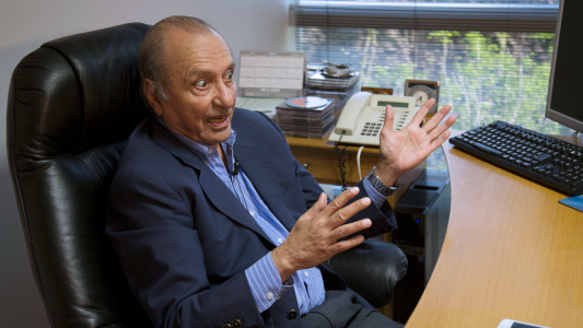 Eduardo Menem: "Milei lo conoció a mi hermano y siempre reivindica el gobierno de Carlos"