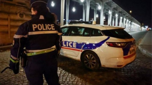 Macron calificó el asesinato de un turista alemán en París como un "ataque terrorista"