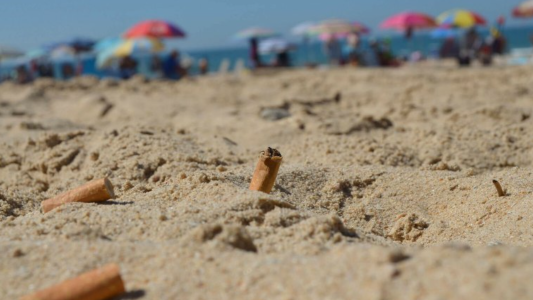 Rige la prohibición de fumar en las playas de Mar del Plata