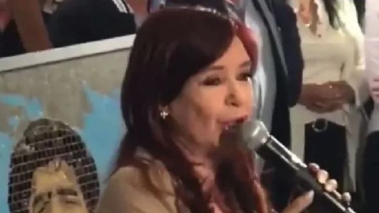 Cristina Kirchner se despidió de los trabajadores del Senado: "Ya saben dónde encontrarme"