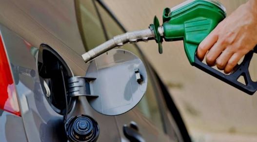 Las petroleras remarcaron los precios dos veces en un mismo día