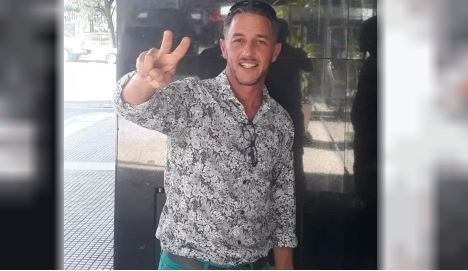 Pidieron la detención de Mercanzini, el hombre que le tiró un botellazo a Milei