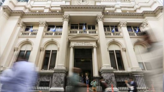 El dólar tarjeta sube a $1.320