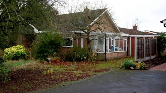 Vivió cuatro meses con el cadáver de su padre sentado en el living
