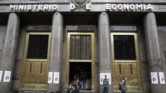 Economía colocó 2,9 billones y capta los fondos que salen de las Leliqs del Central