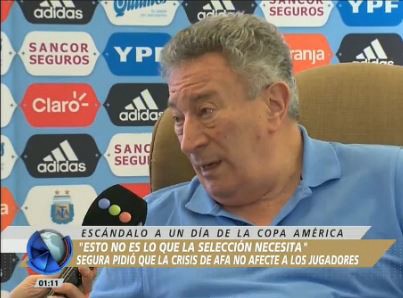 Luis Segura: "No estamos funcionando como esta selección merece y necesita"