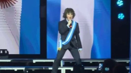 Fátima Flórez brilló en su debut teatral en Mar del Plata: la increíble imitación a Javier Milei