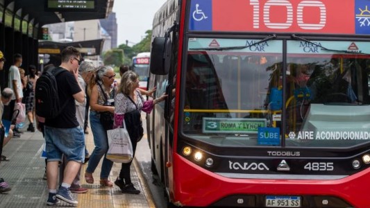 El Gobierno bonaerense alertó que a partir de la semana próxima no podrá pagar los subsidios al transporte