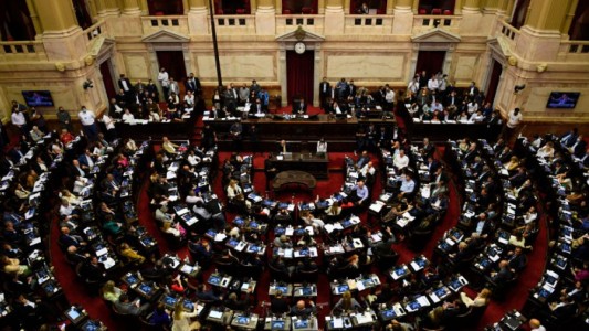 Ley ómnibus: el oficialismo apura el debate y busca sesionar el 25 de enero en Diputados