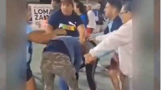 Diputada de Unión por la Patria se agarró a las piñas en un partido: el insólito descargo