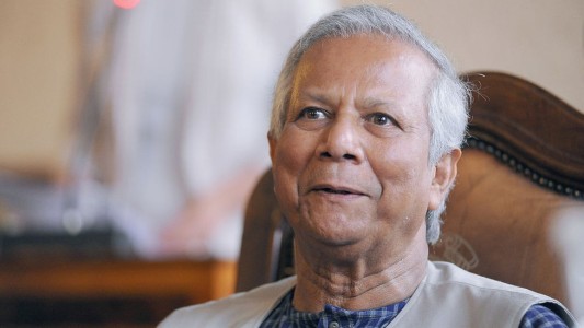 El Nobel de la Paz Muhammad Yunus fue condenado a seis meses de prisión en Bangladesh
