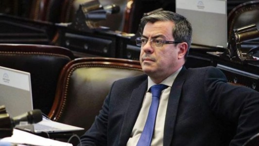 Germán Martínez exigió que sean convocados Posse, Caputo y Sturzenegger para discutir la Ley Ómnibus
