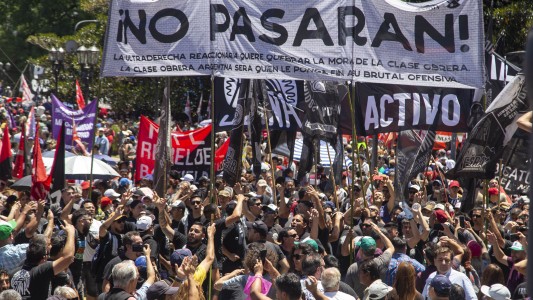 Plaini subrayó que "no hay ningún motivo" para que la CGT levante el paro general