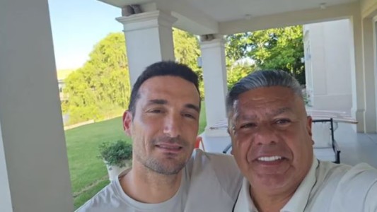 Lionel Scaloni y Claudio "Chiqui" Tapia se reunieron para definir el futuro de la Selección argentina