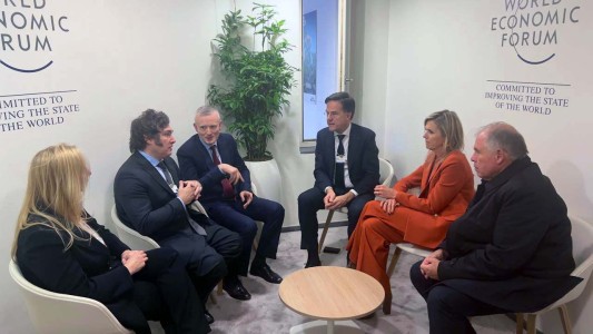Milei se reunió con la reina Máxima en Davos