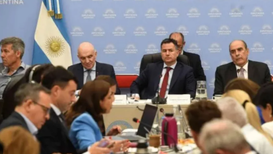 Para salvar la Ley Ómnibus, el oficialismo espera un guiño de la Rosada a la oposición "amigable"