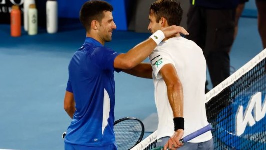 "Es fantástico para el tenis argentino lo que está haciendo", el elogio de Djokovic para Etcheverry