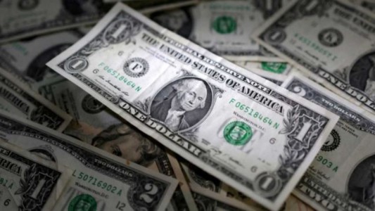 El dólar blue arrancó la semana en alza y los financieros se mantuvieron estables