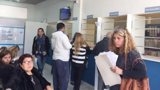 El Gobierno puso en marcha su plan para intervenir los registros automotores del país