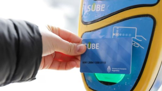 Se cayó el sistema online y hubo largas filas para registrar la tarjeta SUBE