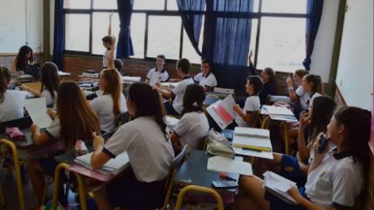 Presentan un proyecto para regular las cuotas de las escuelas privadas porteñas con aporte estatal
