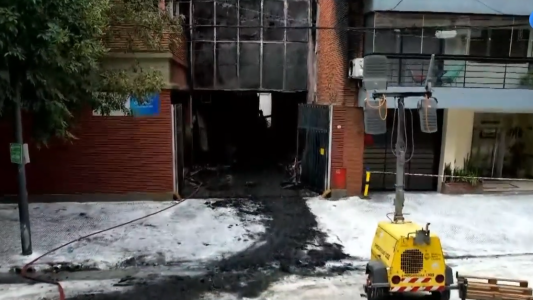 Miles de usuarios de Edesur en Caballito siguen sin luz tras incendio que afectó a subestación