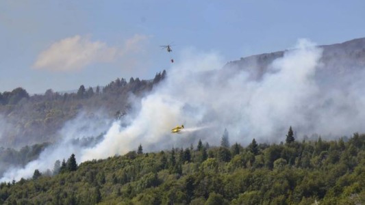 Incendio en el Parque Nacional Los Alerces: "Está activo, pero apaciguado"
