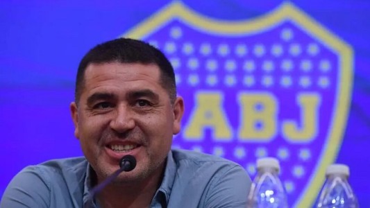 Riquelme pide “cuidar al fútbol argentino” para que los juveniles no se vayan tan rápido