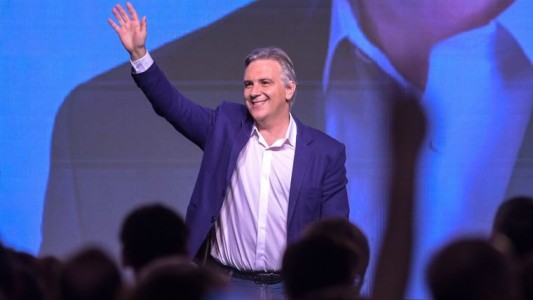 Llaryora: "No creo que ninguna persona de bien quiera fundir a las provincias"