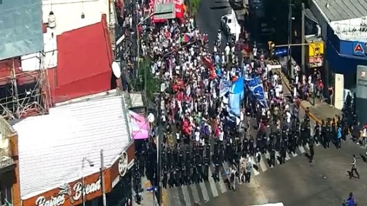 La Policía de la Ciudad impidió que una columna de piqueteros ingresara al territorio porteño