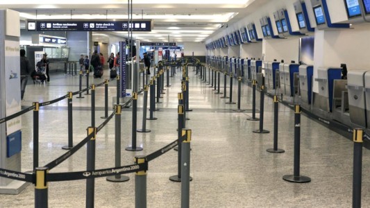 Se cumple el paro de gremios aeronáuticos ante el fracaso de la negociación salarial