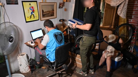 Desbaratan red de narcomenudeo en La Boca: incautan drogas y armas y detienen a 4 personas