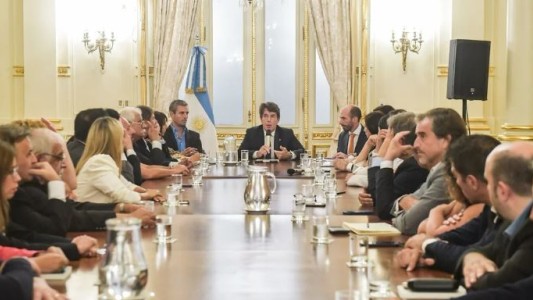 En la previa de la Asamblea Legislativa, Posse se reunió con los legisladores de LLA