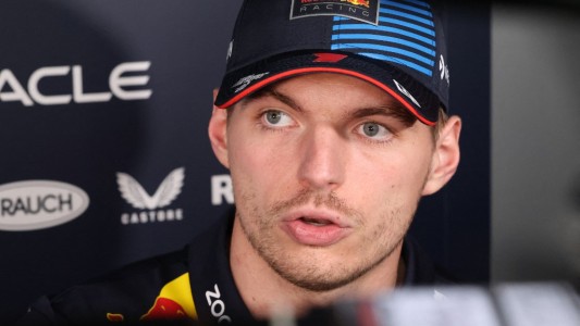 En medio de rumores sobre su posible traspaso a Mercedes, Verstappen aseguró que no tiene "ninguna razón" para dejar Red Bull