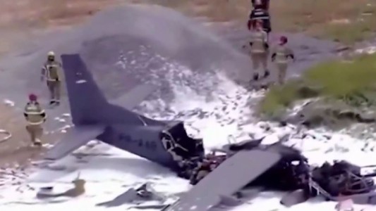 Tragedia en Brasil: se estrelló un avión en el aeropuerto de Belo Horizonte y hay dos muertos