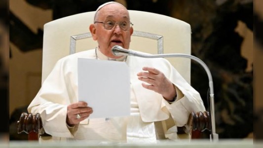 El papa Francisco advirtió que el narcotráfico tiene en Rosario "complicidades"