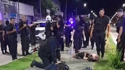 Rosario: dos hombres dispararon con una escopeta contra la policía durante un intento de fuga y terminaron detenidos