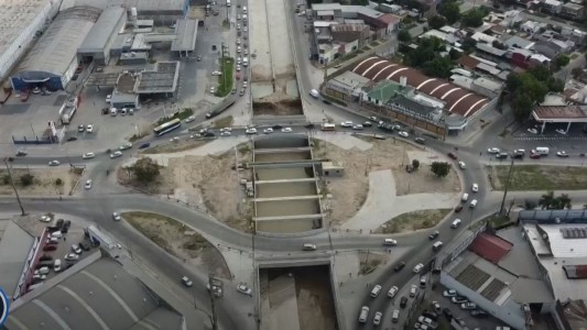 El viaducto de Burzaco estaba a punto de terminarse, pero se frenó la obra y desde entonces es un caos de tránsito