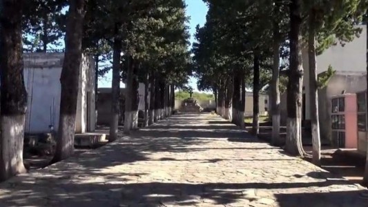 San Luis: abrieron un ataúd porque escuchaban ruidos